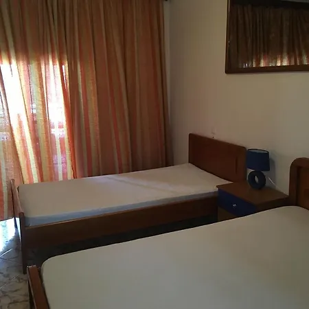 Anna's House Daire İskados