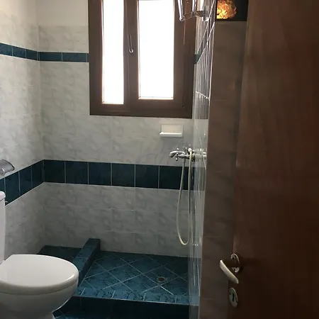 Anna's House